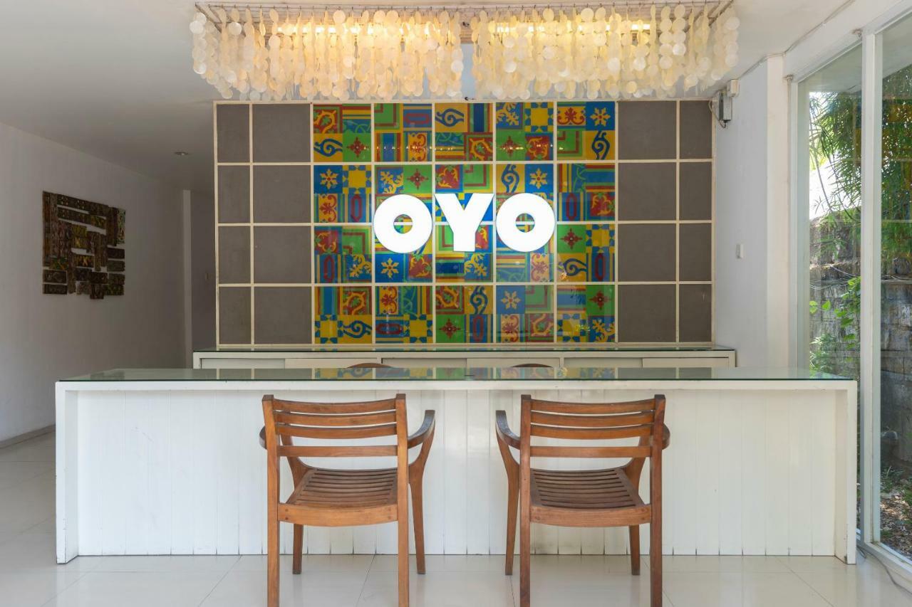 Отель Oyo Flagship 1472 Astana Pengembak Sanur Экстерьер фото